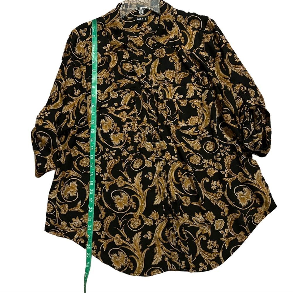 TORRID NWT Georgette Button-Down Pullover Blouse … - image 9